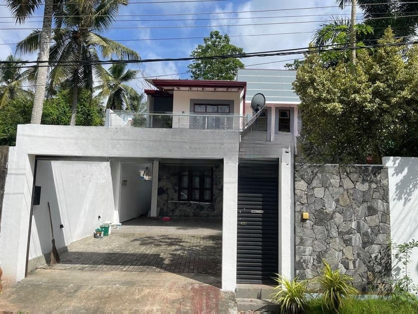 Luxury House for Sale - Athurugiriya