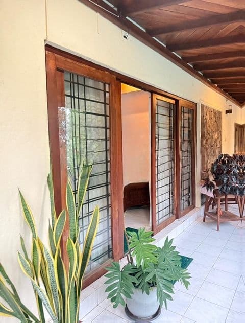 Luxury Lakefront House for Sale – Moratuwa