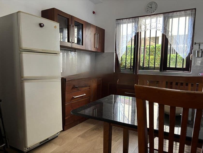(NAR732) 2BR Apartment for Rent in Colombo 03