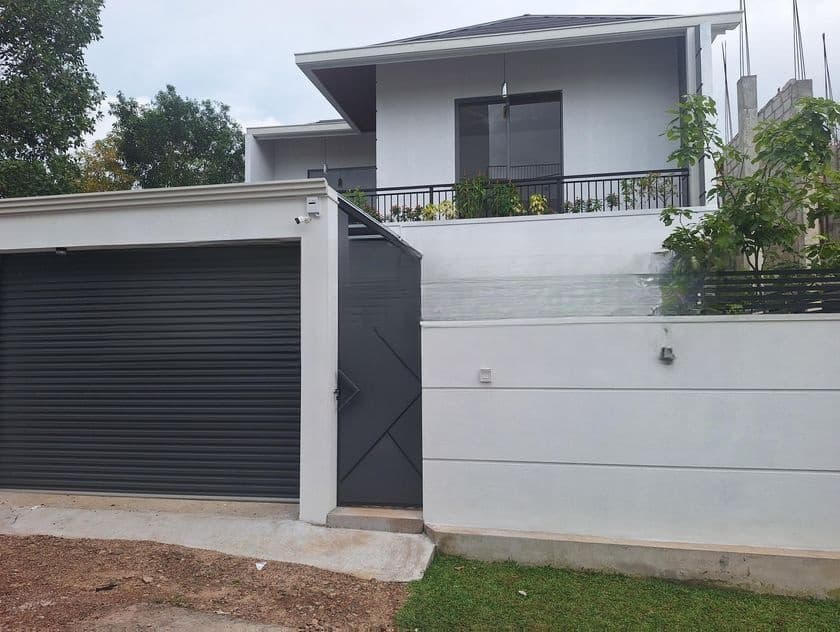 Luxury House for Sale Athurugiriya