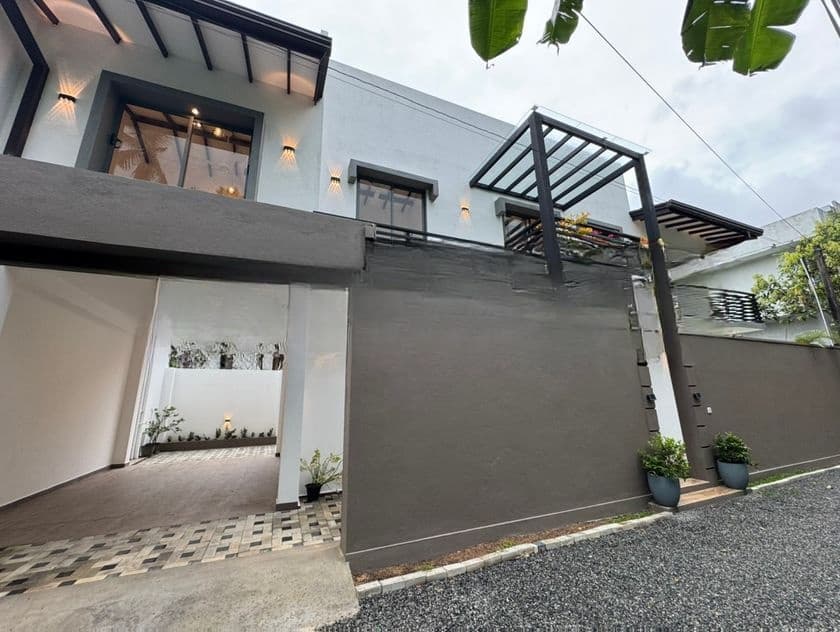 Luxury Brand New 2 Story House for Sale in Kottawa