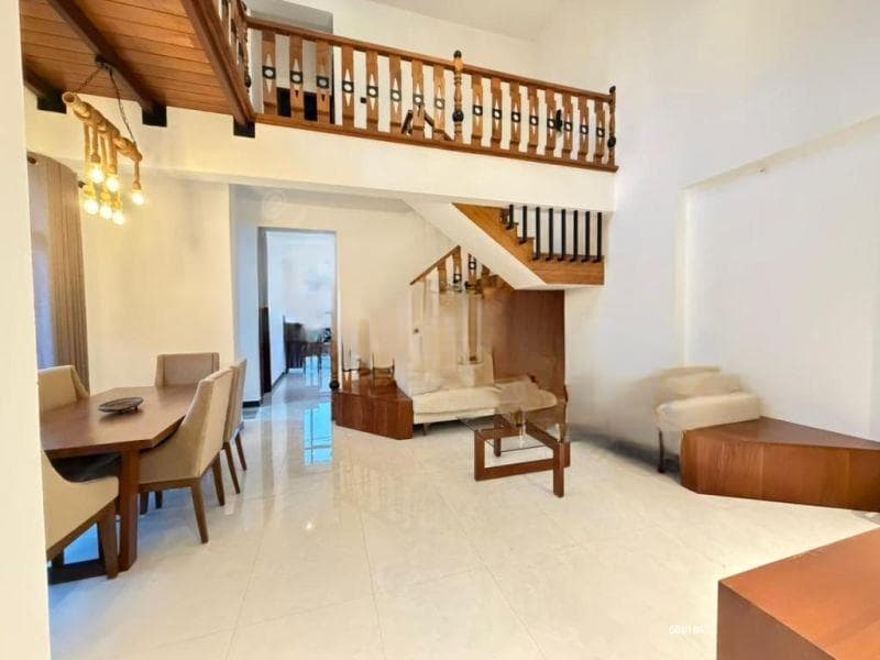 5 Bedroom Duplex for Rent in Colombo 6, R81622