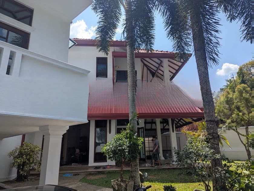 Beutiful three store house for sale in gampaha
