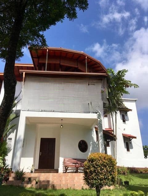 Architect-Designed Luxury Home for Sale – Kalalgoda Road