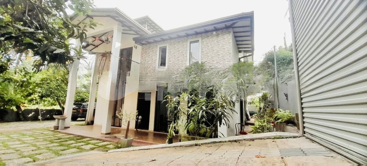 Piliyandala 2 Storey Luxury House for Sale