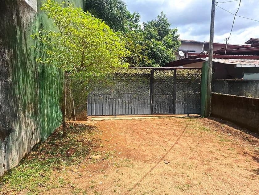 Land with Basic House for Sale Thalahene, Malabe.