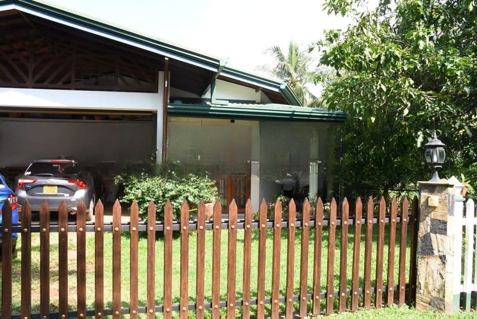 Beutiful two store house for sale in kadawatha ragama road
