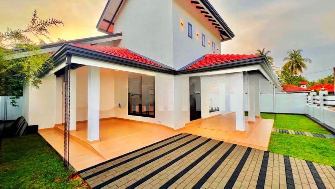 Calm Quite Decent Area Newly Built Single Storey House Sale in Negombo