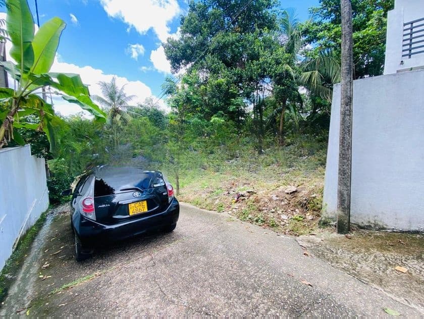 10 Perch Land for Sale – Walking Distance Vidyala Junction
