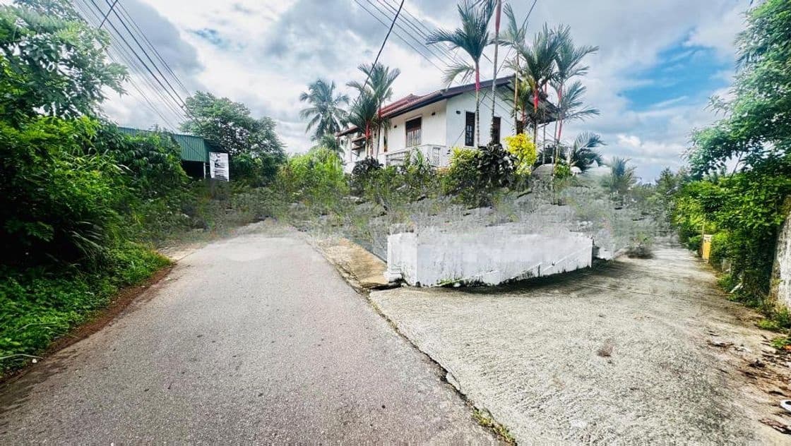 Excellent Land in A Prime Location Walking Distance to Kadawatha