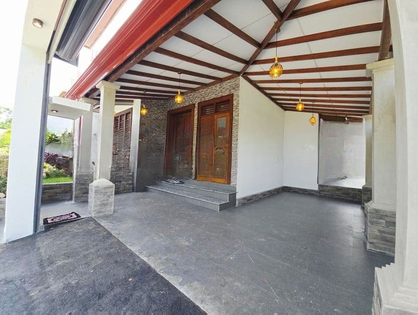 Newly Build Single Story House For Sale In Kahathuduwa