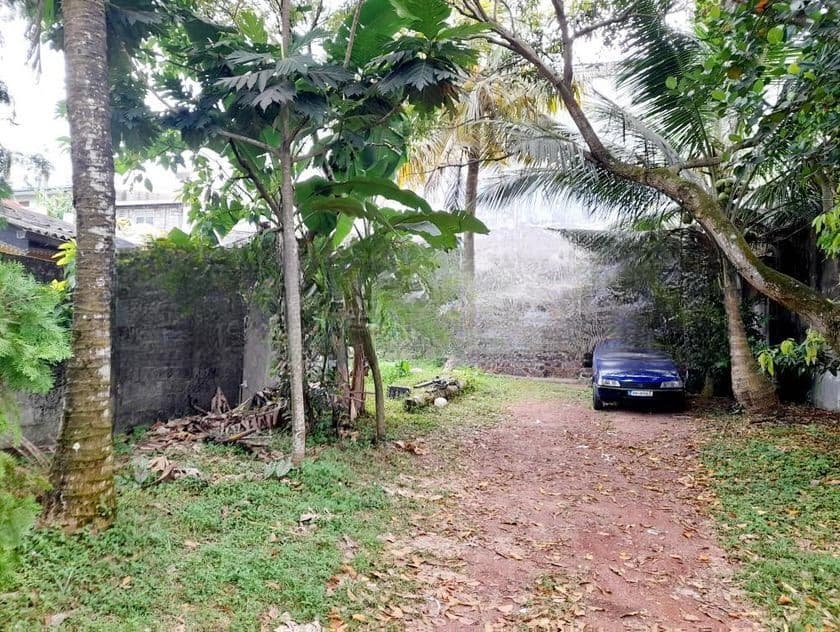 10 Perch Super Land for Sale Nugegoda Jayawardnapura Thalapathpitya