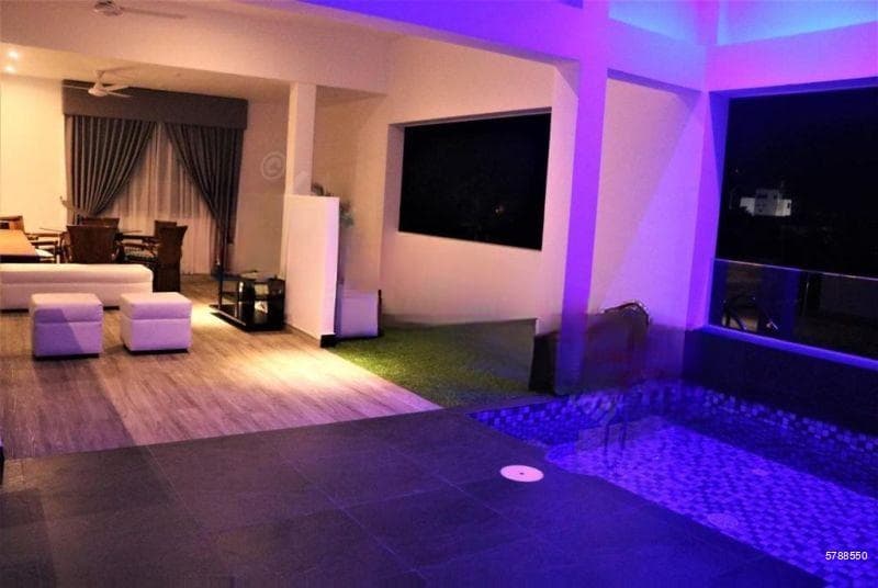 14 Bedrooms Negombo Tourist Area Hotels Side 4 Star Leval Tourist Hotel For Sale .