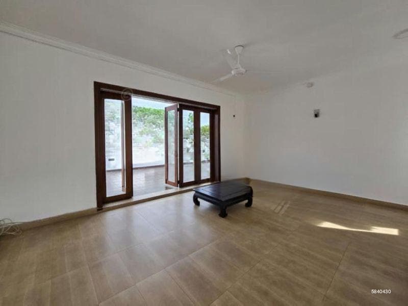 05 Bedroom Unfurnished 03 Storied House for Rent in Colombo 07 (A5002)-RENTED