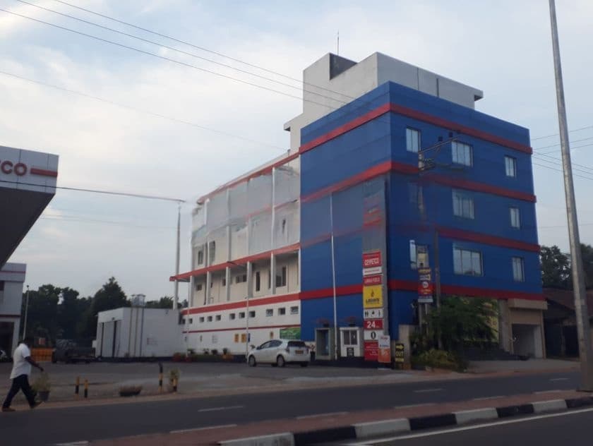 Building for sale colombo kanday main road