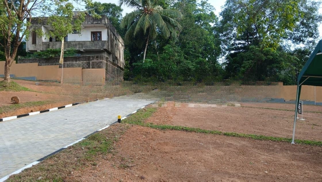 Brand New Land Plots for Sale Thalawathugoda