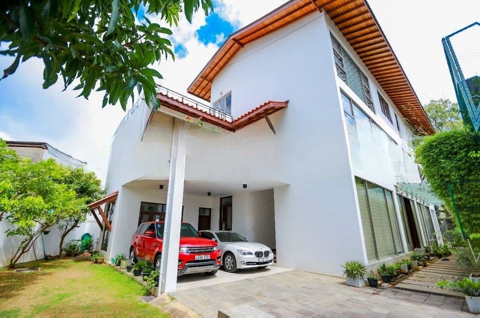 Nugegoda Luxury House for Sale | 5 Bed 9000 Sqft