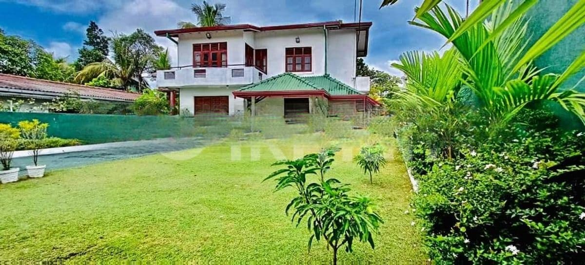 20 Perches / Bungalow Type Two Storied House in Piliyandala