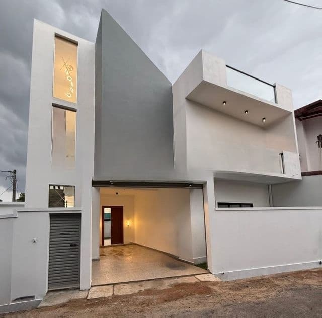 Brand New House for Sale in Athurugiriya