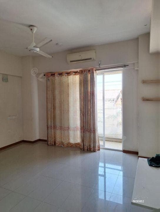 3 Bedroom Apartment for Sale – Regent Residencies, Mount Lavinia | LKR 52,000,000 (EM175RK)