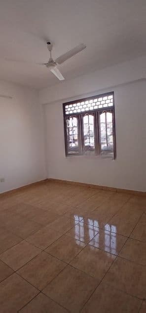 Apartment For Sale in Hampden Lane Wellawatte Colombo.06