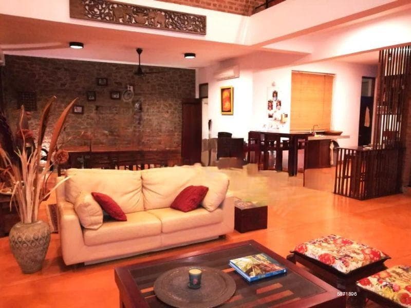 Luxury Rustic Residence for Rent – Battaramulla (Koswatta / Thalangama North)
