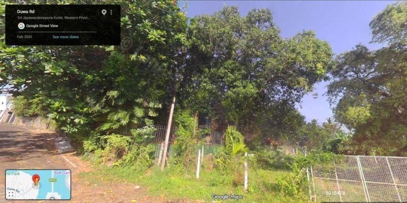 An Irreplaceable Waterfront Estate Overlooking Parliament Lake and the Bird Sanctuary | SL14804