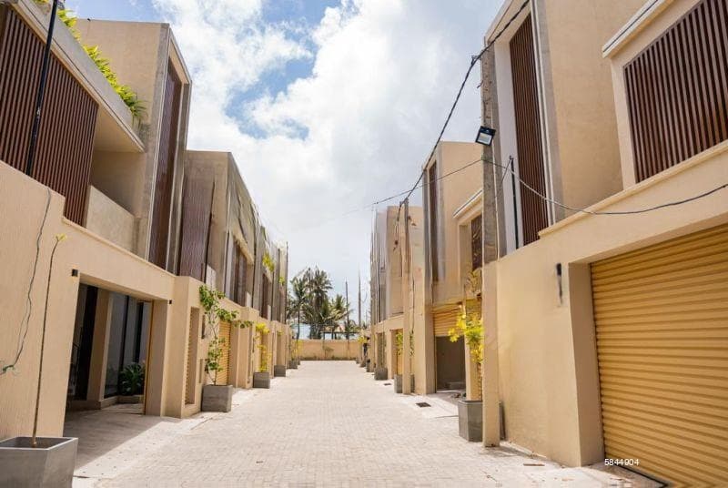 Fully Furnished 3BR Villa in Mt Lavinia For Sale