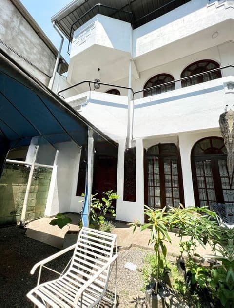 LUXURY 5 BEDROOM HOUSE FOR SALE IN WATTALA (C7-6226)