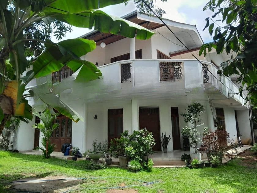 4 Br Separate House for Rent in Battaramulla