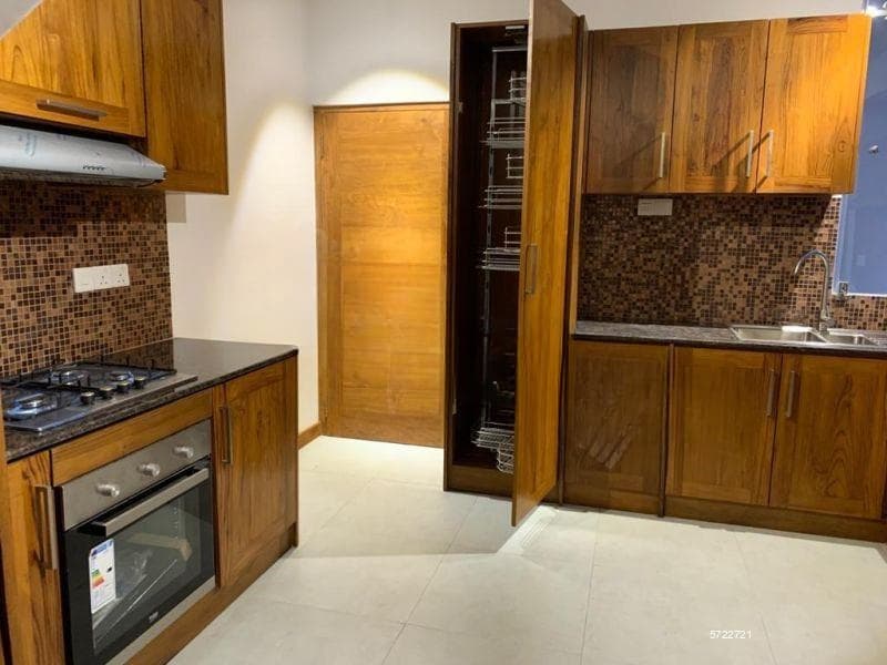 Colombo 5 | Park Road | Luxury House | Furnished | 5Bedroom | 700K