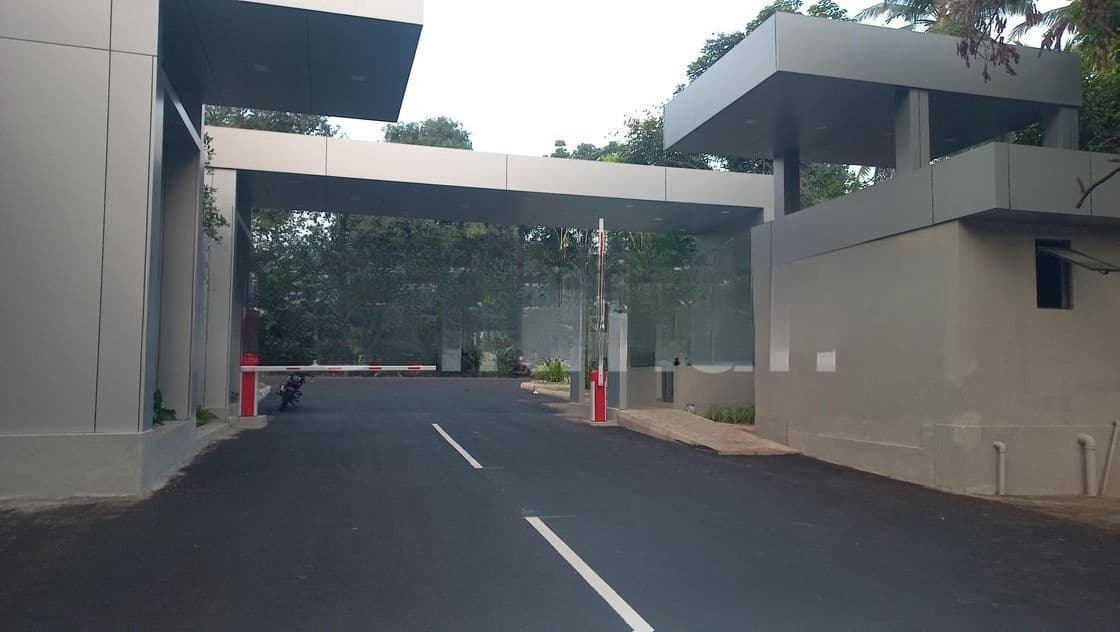 ගමිපහ කිරිදිවැල බස් පාරෙන් බිම්කොටස්