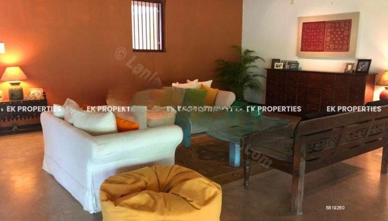 Spacious 4 Bedroom House For Rent in Battaramulla | 5500 sq.ft | Swimming Pool | Garden | EK-1275