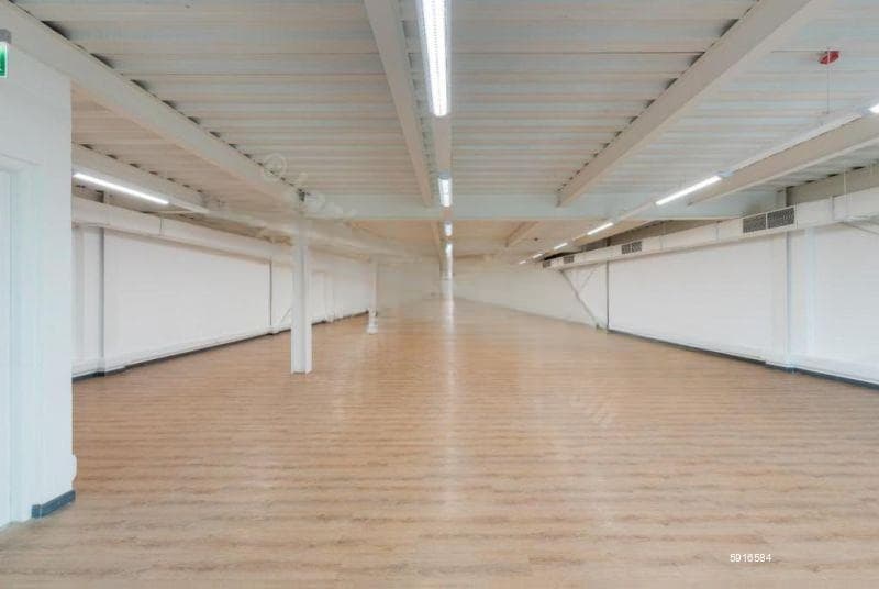 Commercial space for rent | Colombo 02 | LKR 2,000,000/= monthly (EM052AT)