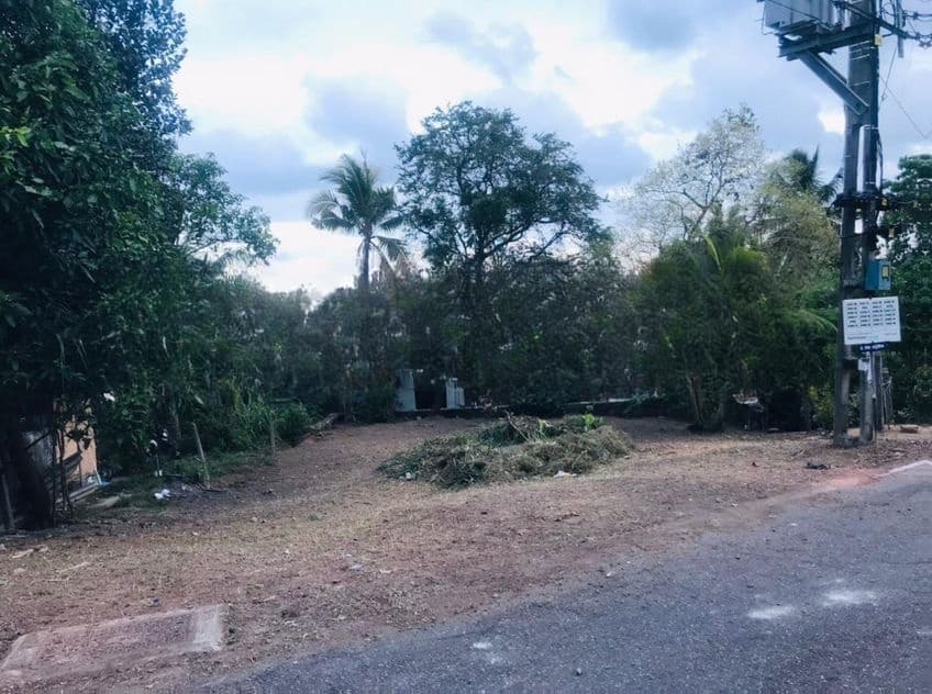 Rajagiriya - Kalapaluwawa Road 15 Perches of Land for Sale