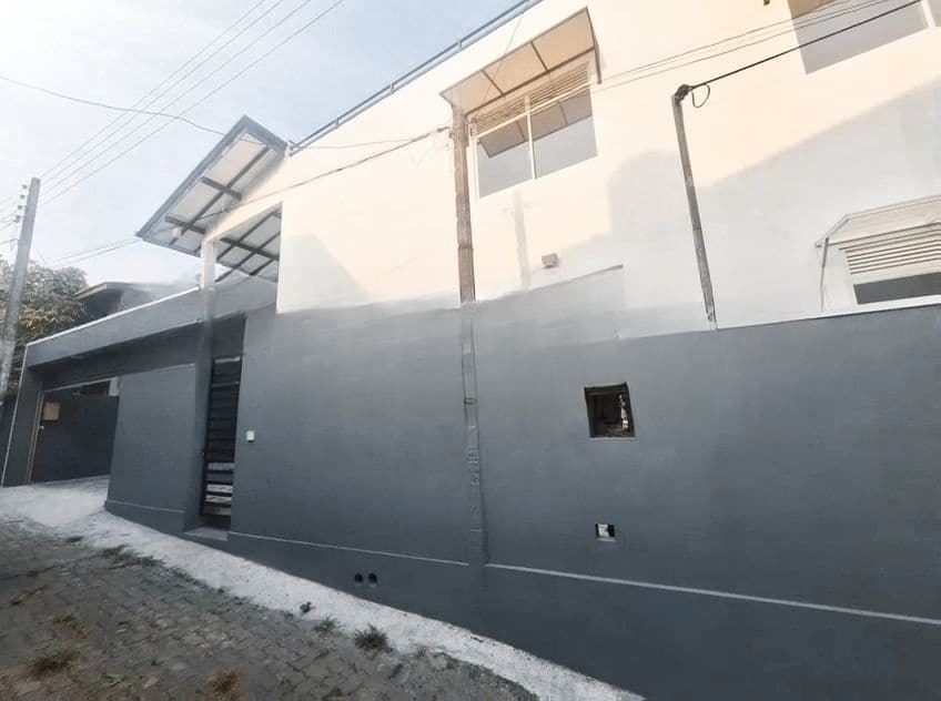 මහල්3 ණවමාදිලියේ ළස්සන නිවසක් විකිණීමට හොකන්දර