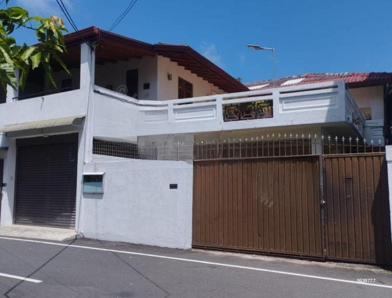 Luxury House for Sale Next to Weli Park, Nugegoda