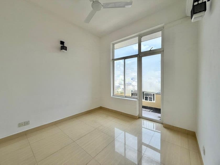 Apartment for Sale in Colombo 07 (C7-9892)