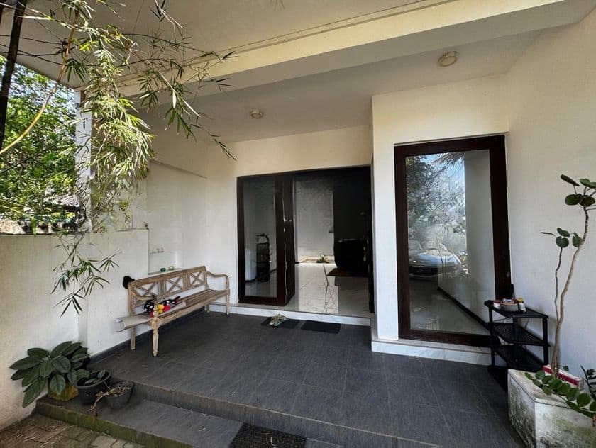 Spacious 3-Storey Fully Furnished House for Rent – Moratuwa