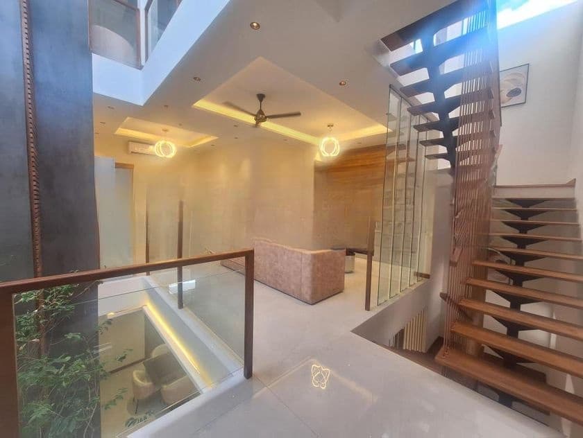Super Luxury House with Fully Furnitured for Sale in Battaramulla