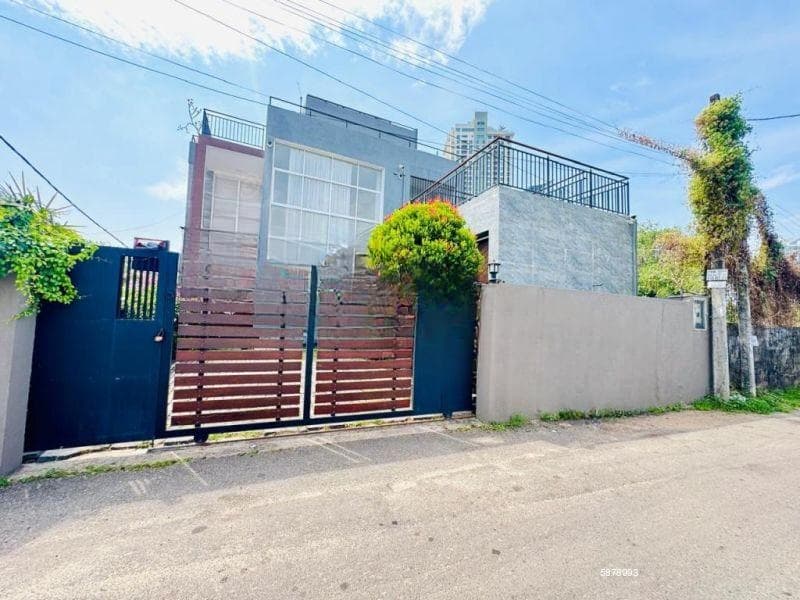 (SE1696)🌟 Luxurious Solar-Powered 4-Storey House with Studio Apartment – Rajagiriya 🌟