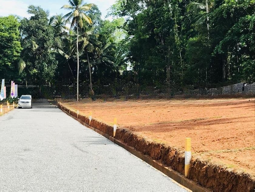 Luxurious Lots for Sale at Homagama - Pitipana