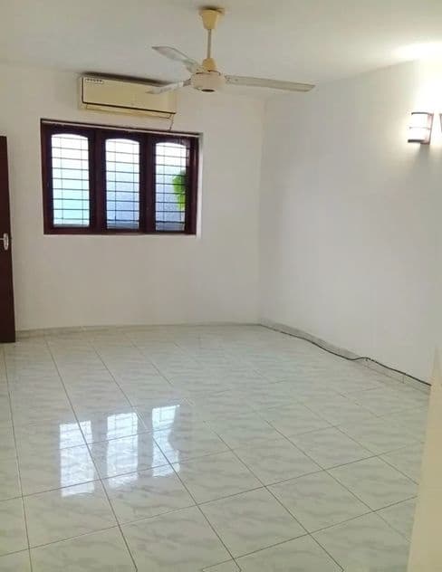 Single Office Space Borelsgamuva Junction 5000 sqft