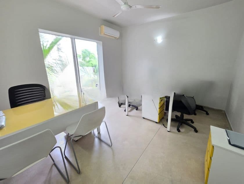 Office Space For Rent Off Duplication Road Colombo 03 - 3671U