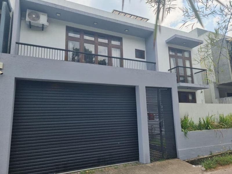 4-Bedroom Modern House for Sale in Malabe (Near SLIIT)