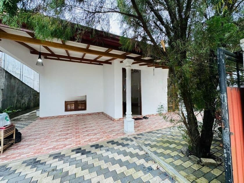 Luxury Modern Newly Build Single Storey House for Sale in Piliyandala