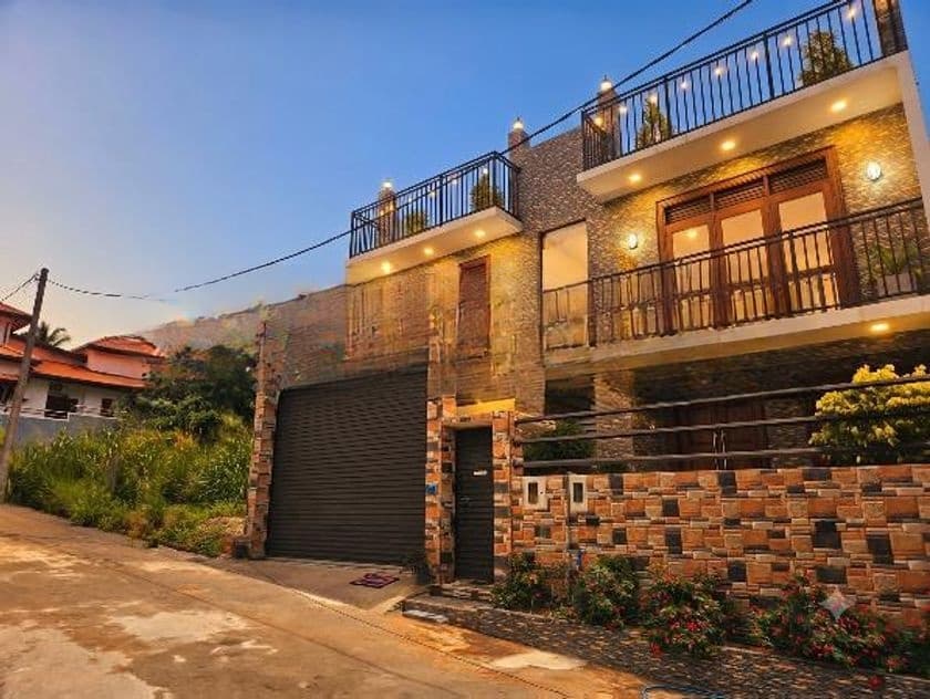 Luxury House For Sale in Kahatuduwa