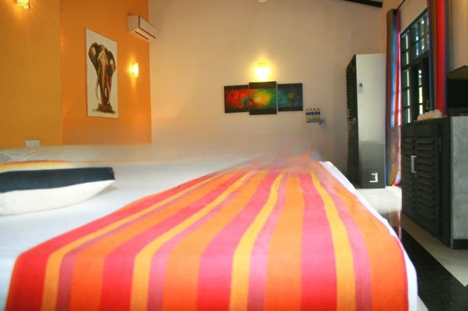 Colombo 4 : New 15 A/C Bedrooms Luxury Hotel for Rent