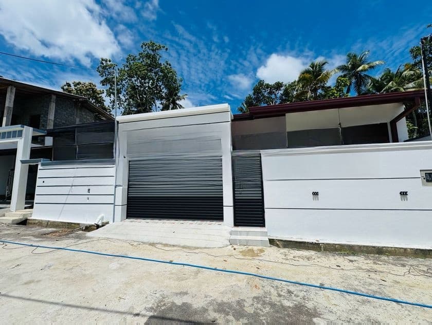 Brand New Luxury House for Sale in Piliyandala Madapatha