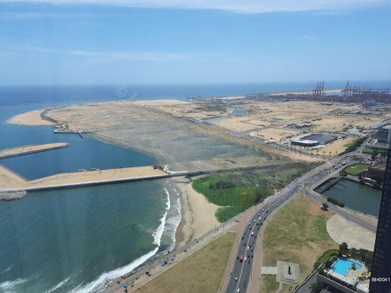 4 bedrooms Shangri la apartment at Colombo 1 for sale